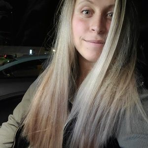 Meet your Posher, Felicia